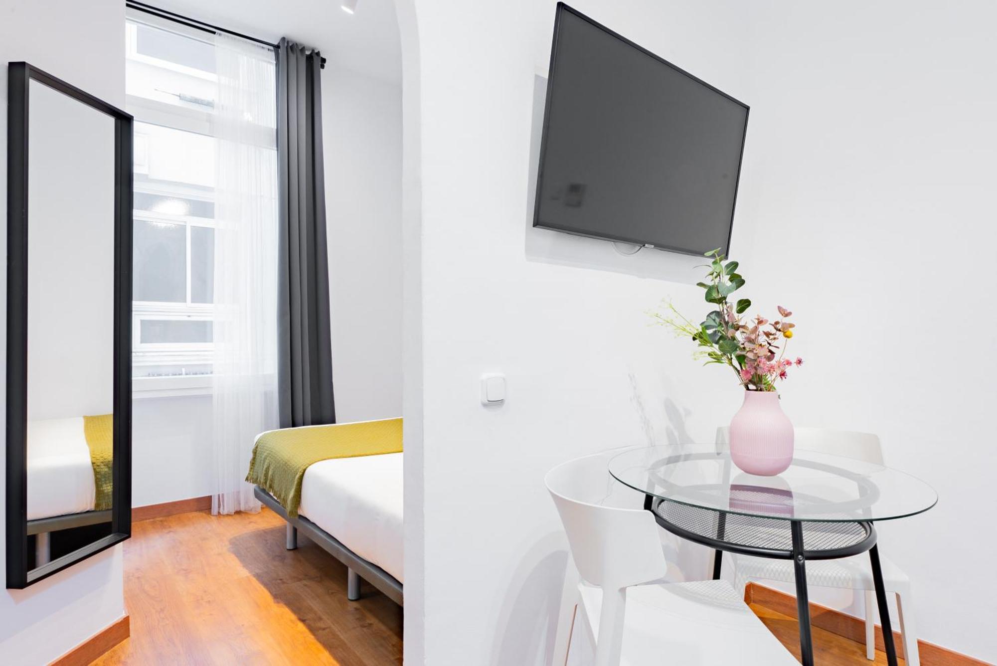 Smartr Madrid Gran Via 47 Apartment ภายนอก รูปภาพ